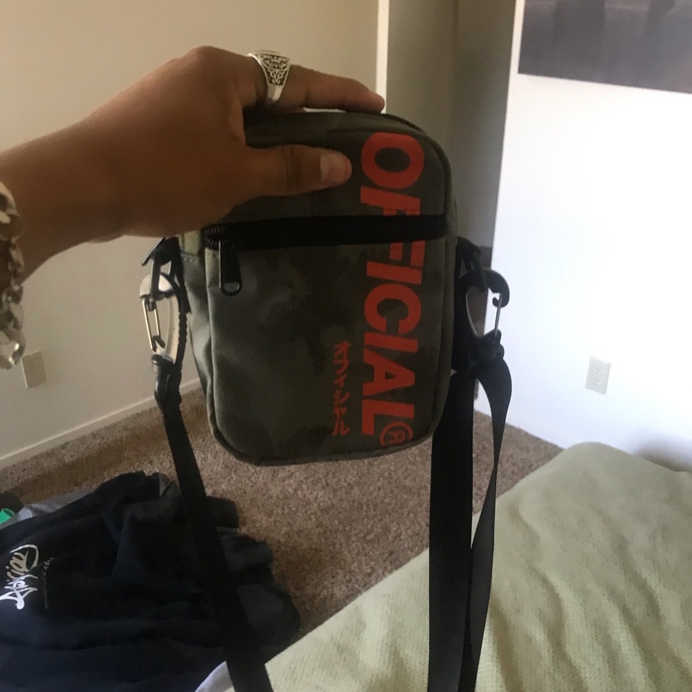 Shoulder bag